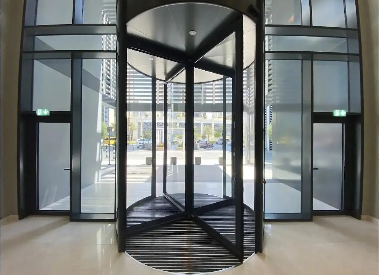 Citihome - 1Br Brand New Apartment At Creek Edge Dubai