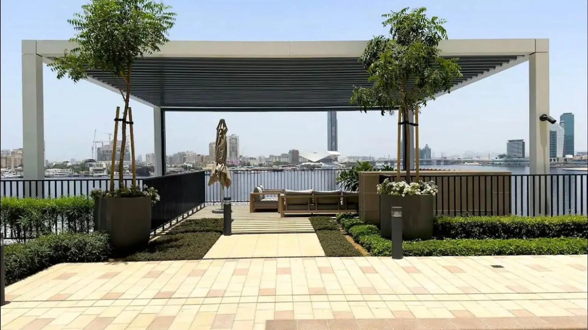 Citihome - 1Br Brand New Apartment At Creek Edge Dubai